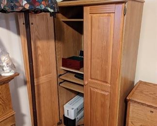 2 DOOR STORAGE OAK