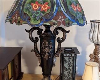 STAINED GLASS URN BASE