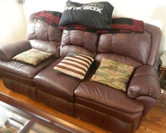 leather recling sofa