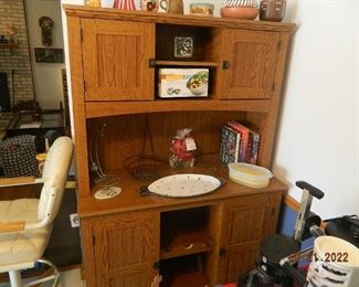 kitchen cabinet