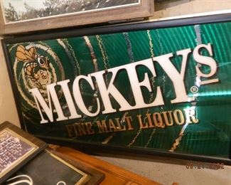 Mickeys mirror