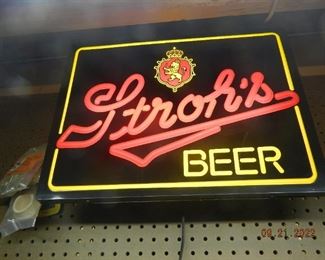 Strohs light