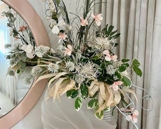 Large glass vase w/ floral arrangement