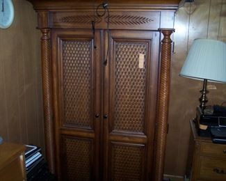 ARMOIRE