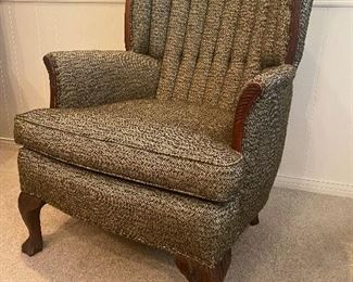 Vintage circa 1940 arm chair 