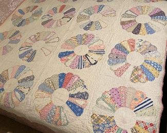 Vintage applique quilt of the early to mid 1900s