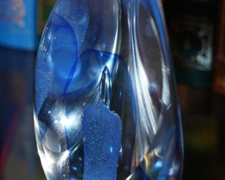 Pretty floral blue paperweight