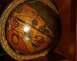 Wood world globe bookends-Pair