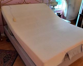 Queen size tempapedic bed $400 with brass headboard 