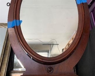 Table-top dresser mirror w/drawer