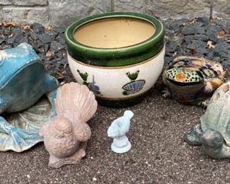 Outdoors Animal Figurines and Fun Frog Pot