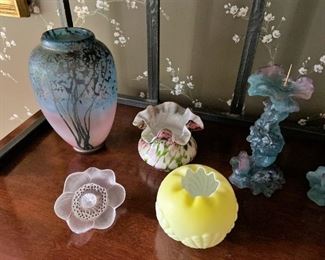 Daum , Lalique & art glass