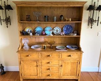 nice step back country hutch