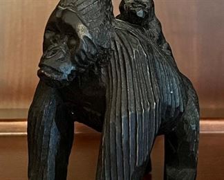 Item 96:  Uganda Gorilla and Baby - 3.75": $14