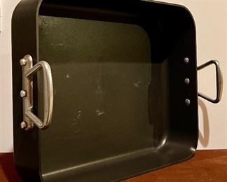 Item 190:  Non-Stick Roasting Pan:  $24  