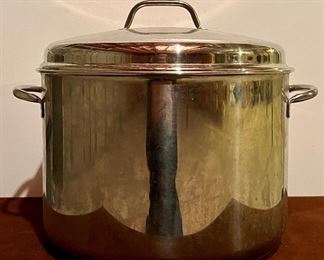 Item 191:  Farberware 16Qt. Stock Pot:  $42