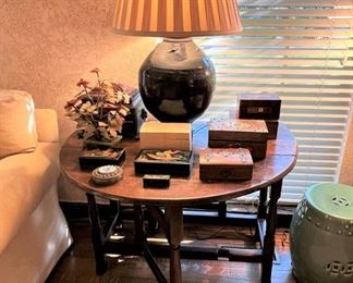 Antique gate leg drop-leaf English oak table: antique box collection