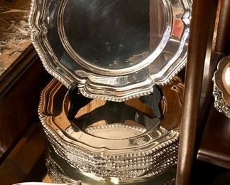 CHIPPENDALE silverplated plates. 12 available.