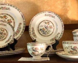 WEDGWOOD  Kutani Crane. New, never used. 16-piece service for 4. 