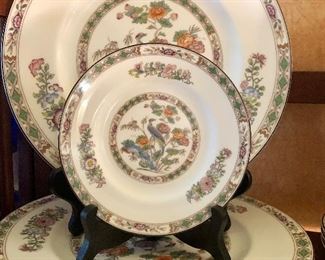 Wedgwood  Kutani Crane. New, never used. 16-piece service for 4. 