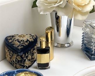 Perfumes and lovelies! 