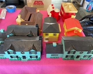 Plasticville o scale vintage buildings.