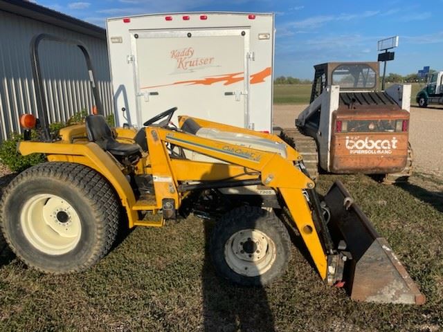 CUB CADET TRACTOR