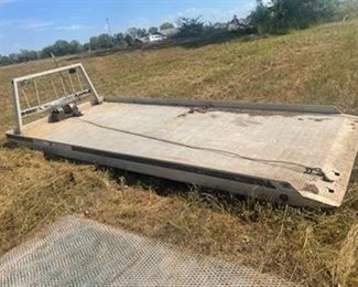 ALUMINUM ROLL BACK TRAILER/TRUCK BED