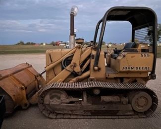 JOHN DEERE 555 HI LIFT