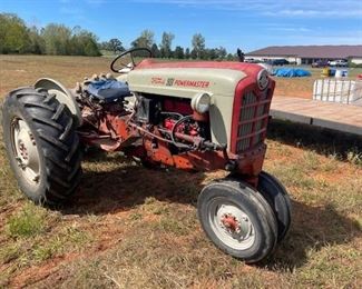 FORD 901 POWERMASTER TRACTOR