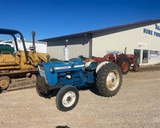FORD 3000 TRACTOR (GAS)