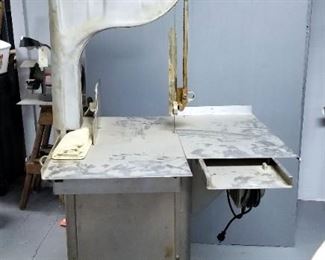 Biro Butcher Bandsaw On A Rolling Base, Model 33, Powers On