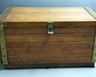 Hand Crafted Oak Storage Trunk With Brass Banding And Hardware, 17" X 32" X 18"
