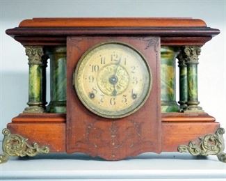 Seth Thomas Mantle Clock, 10.75" x 17.5" x 7"