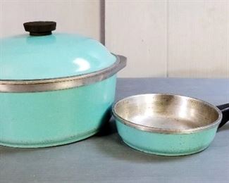 Vintage Club Turquoise 10" x 10" x 4" Dutch Oven With Lid, And Club Turquoise 6.75" Frying Pan