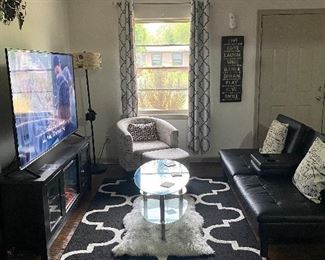 Theater leather Sofa (turn to a bed)
Living room glass table
Fluffy throw rug
French script armchair with foot loose
French script lamp
Keratins with keratins hanger
5x7 floor rug
Canvas
automatic Air sprayer