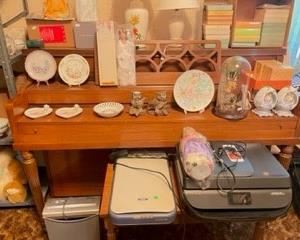 decorative plate collection and piano