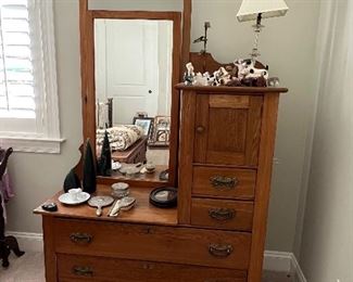 Oak vanity/dresser with mirror