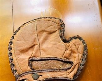 Vintage catchers mitt