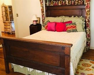Double bed circa 1900-1915 paneled oak high headboard and lower foot board