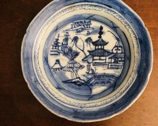 Blue and white oriental decorative plate