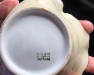 Leaf Shaped HAND PAINTED CANDY DISH Z S & Co BAVARIA Roses Vintage