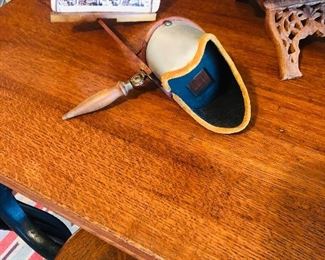 Stereoptican with cards. Circa late 1800’s to 1900
It was invented in 1838