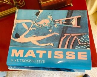 Lots of nice coffee table art books