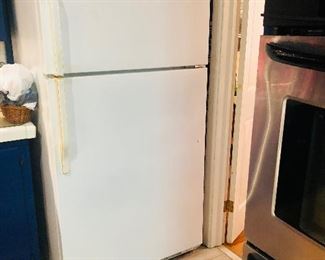 Magic chef refrigerator 