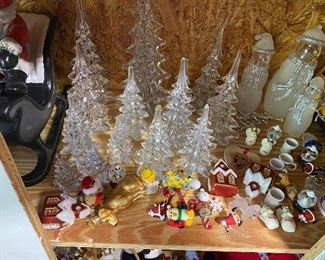 Lots of Christmas, Easter, Thanksgiving & other holiday decor items 