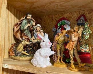 Lots of Christmas, Easter, Thanksgiving & other holiday decor items 