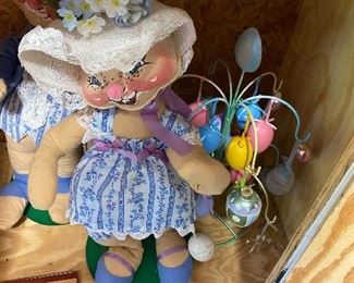 Lots of Christmas, Easter, Thanksgiving & other holiday decor items 