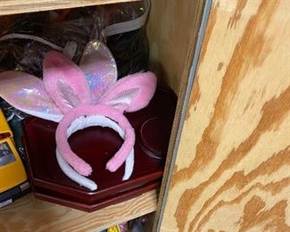 Lots of Christmas, Easter, Thanksgiving & other holiday decor items 