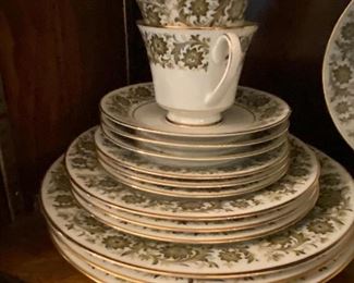Noritake Contemporary “Tarantella” by Noritake set of dishes
